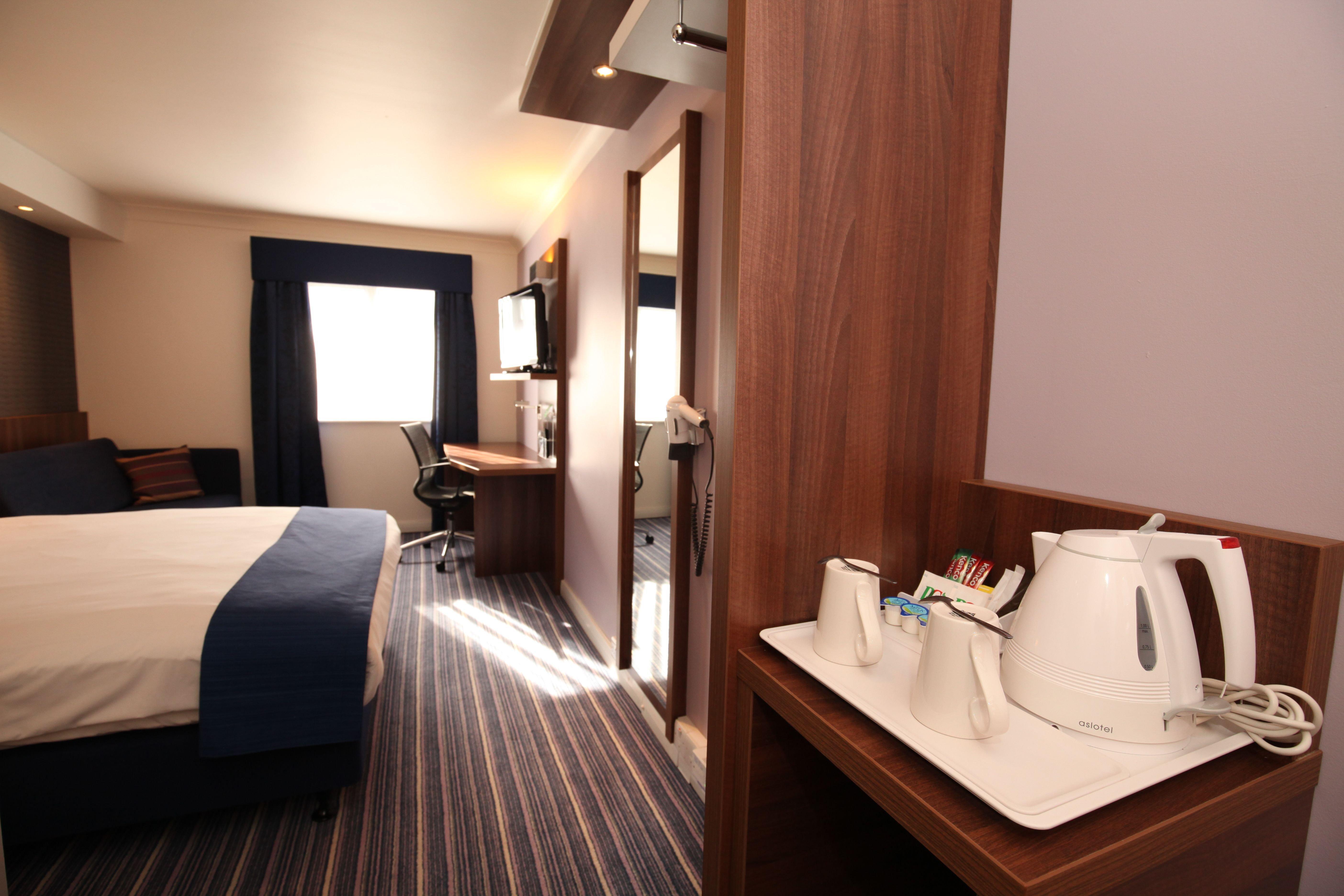 Hotel Express London Gatwick Crawley, An Ihg