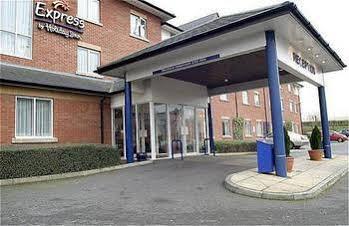 Hotel Express London Gatwick Crawley, An Ihg 3*