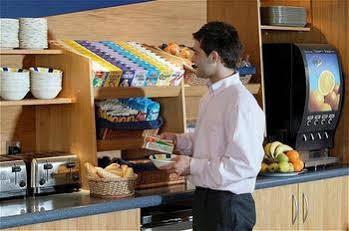 Express London Gatwick Crawley, An Ihg Hotel 3*