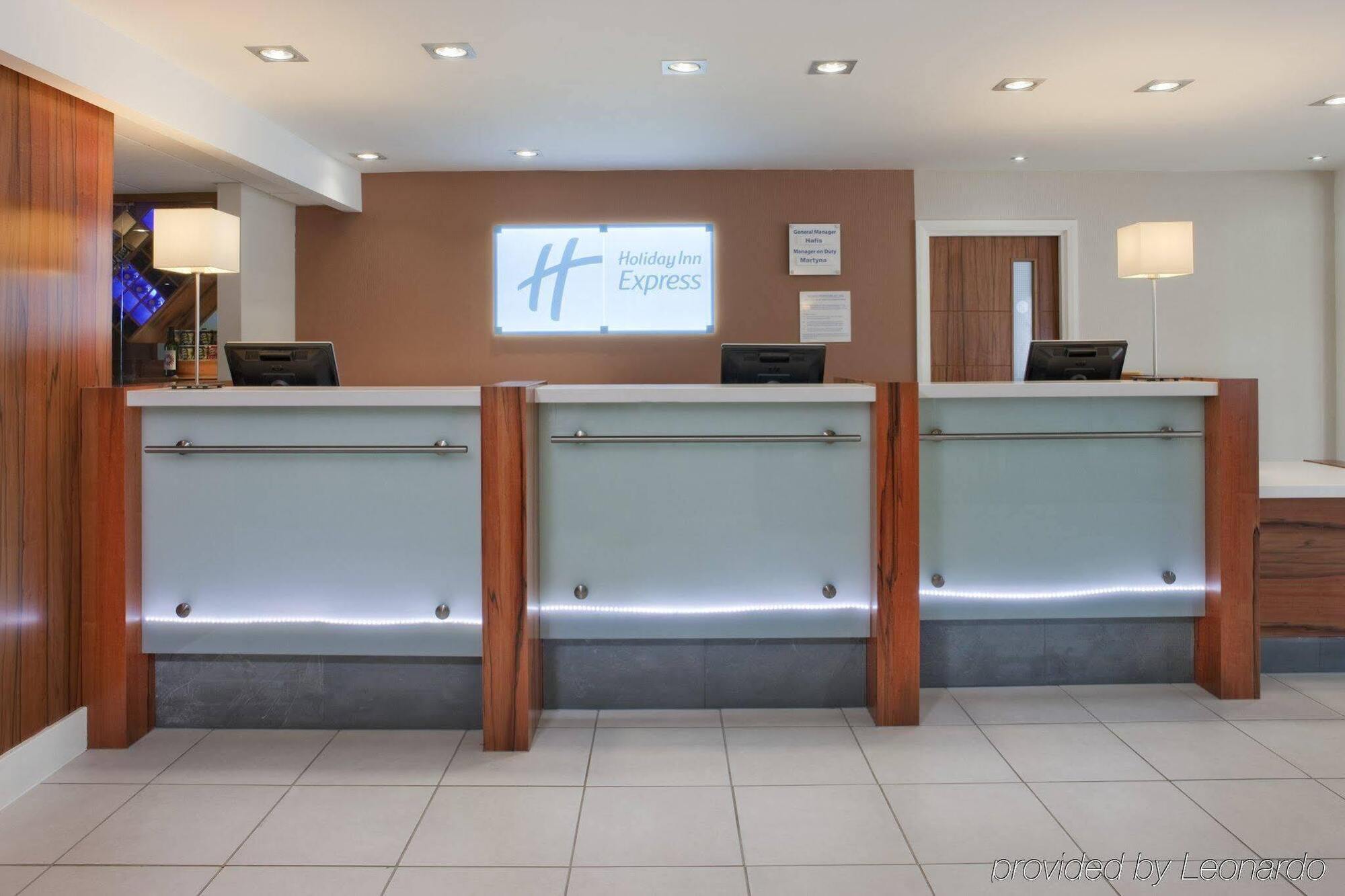 Express London Gatwick Crawley, An Ihg Crawley (West Sussex)